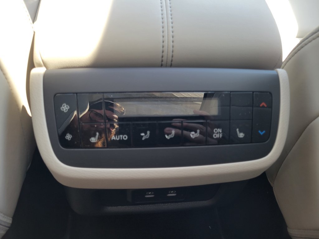 New 2026 Nissan Pathfinder SL AWD/4WD image 33