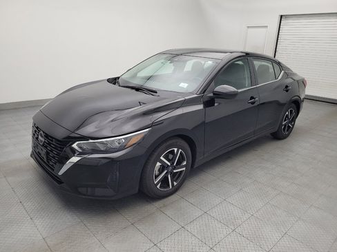 Used 2024 Nissan Sentra SV FWD image 2