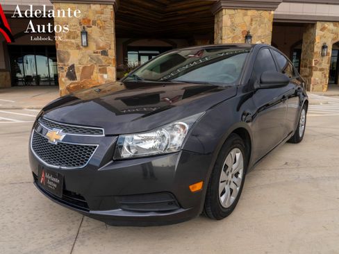 Used 2014 Chevrolet Cruze LS FWD image 1