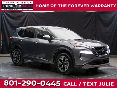 Used 2023 Nissan Rogue SV image 1