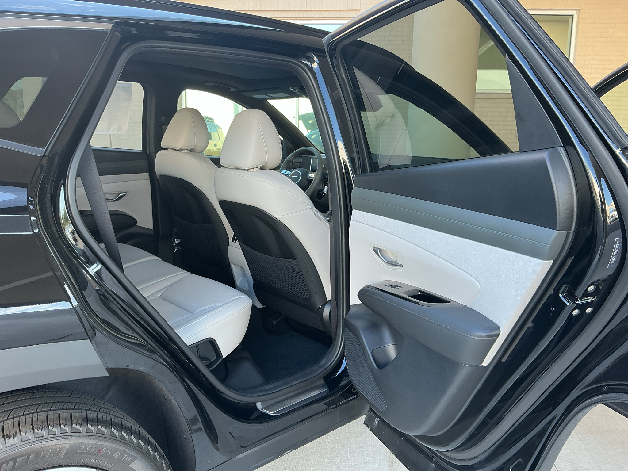 New 2026 Hyundai Tucson Limited AWD/4WD image 13
