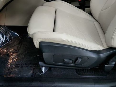 Used 2025 BMW X1 xDrive28i w/ Premium Package AWD/4WD image 47