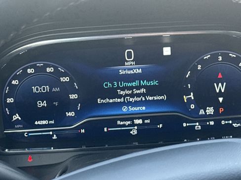 Used 2022 Chevrolet Tahoe LT w/ Luxury Package image 24