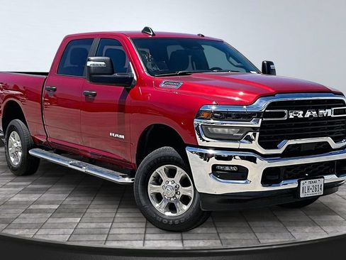 Certified 2026 RAM 2500 Big Horn AWD/4WD image 37