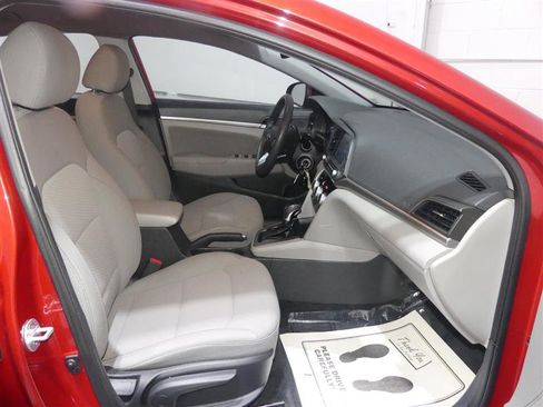 Used 2019 Hyundai Elantra SEL w/ Cargo Package image 22