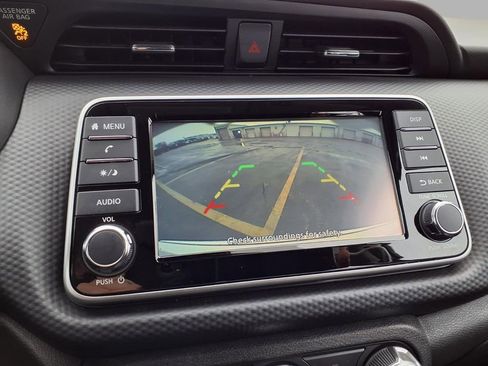 Certified 2025 Nissan Kicks Play S image 6