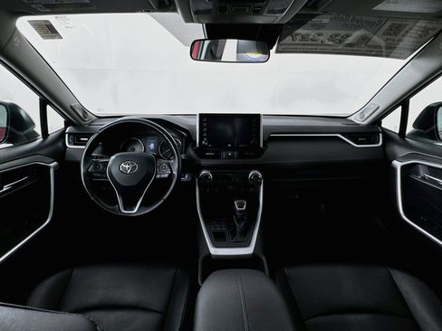 Certified 2021 Toyota RAV4 XLE Premium AWD/4WD image 26