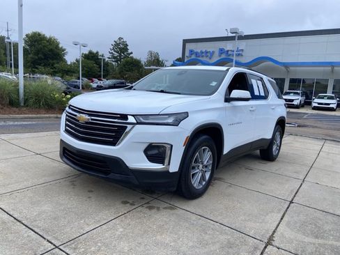 Used 2022 Chevrolet Traverse LT FWD image 5