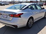 Used 2024 Nissan Altima 2.5 SV image 5