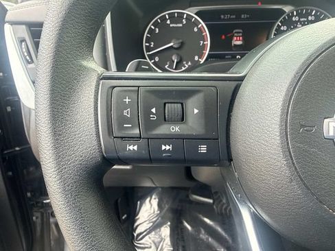 Used 2024 Nissan Rogue SV AWD/4WD image 27