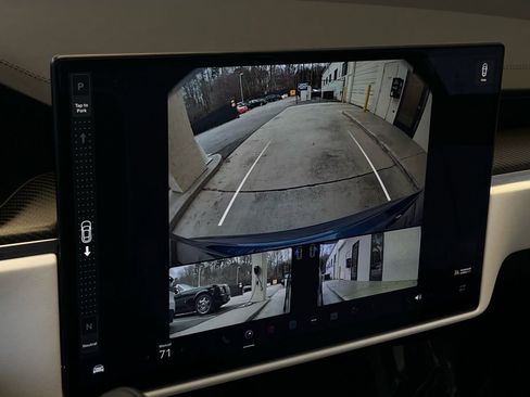 Used 2021 Tesla Model S Plaid image 27