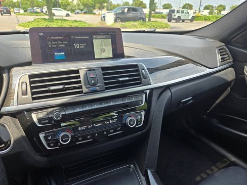 Used 2018 BMW 330i xDrive Sedan AWD/4WD image 13