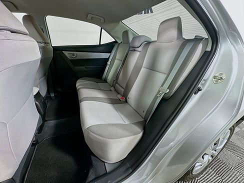 Used 2017 Toyota Corolla LE image 27