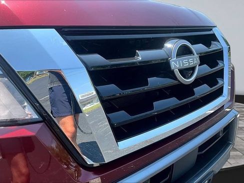 Used 2024 Nissan Armada Platinum w/ Captain's Chairs Package AWD/4WD image 34