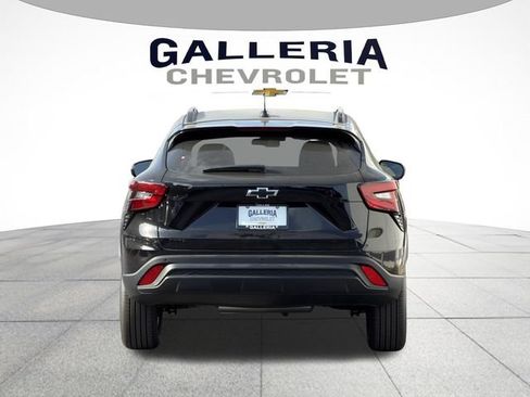 New 2026 Chevrolet Trax LT w/ Driver Confidence Package FWD image 6