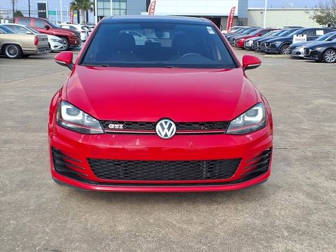Used 2017 Volkswagen GTI SE image 25