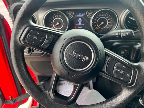 Used 2022 Jeep Wrangler Sport image 30