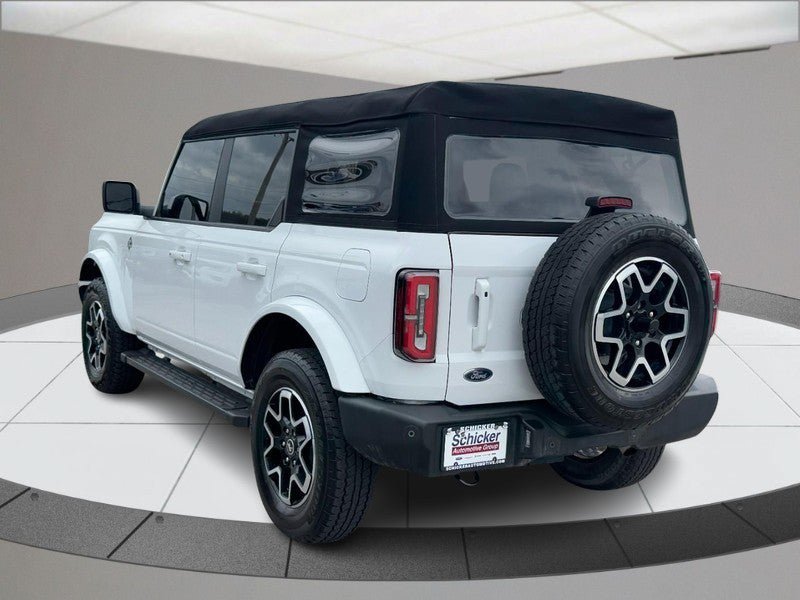 Used 2024 Ford Bronco Outer Banks AWD/4WD image 6