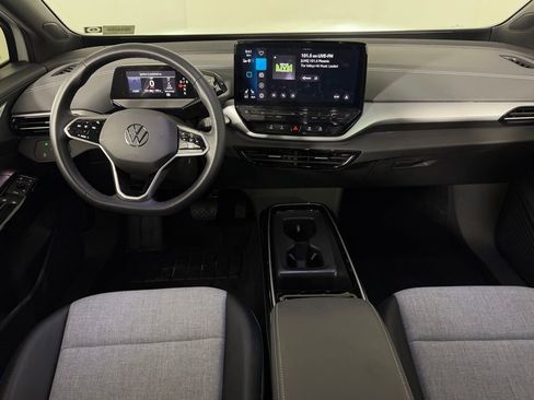 Used 2023 Volkswagen ID.4 Pro image 14