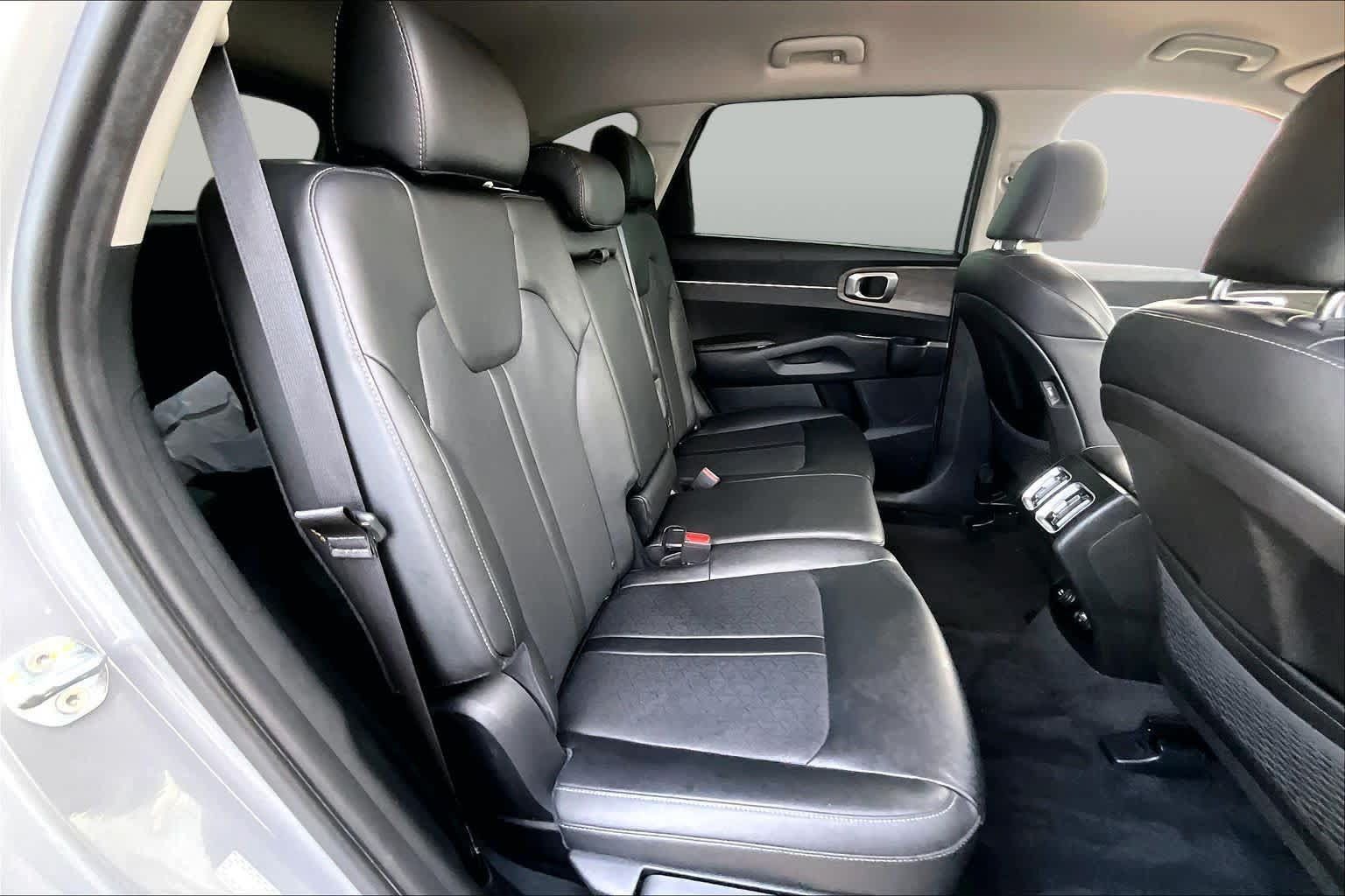 Used 2022 Kia Sorento S AWD/4WD image 21