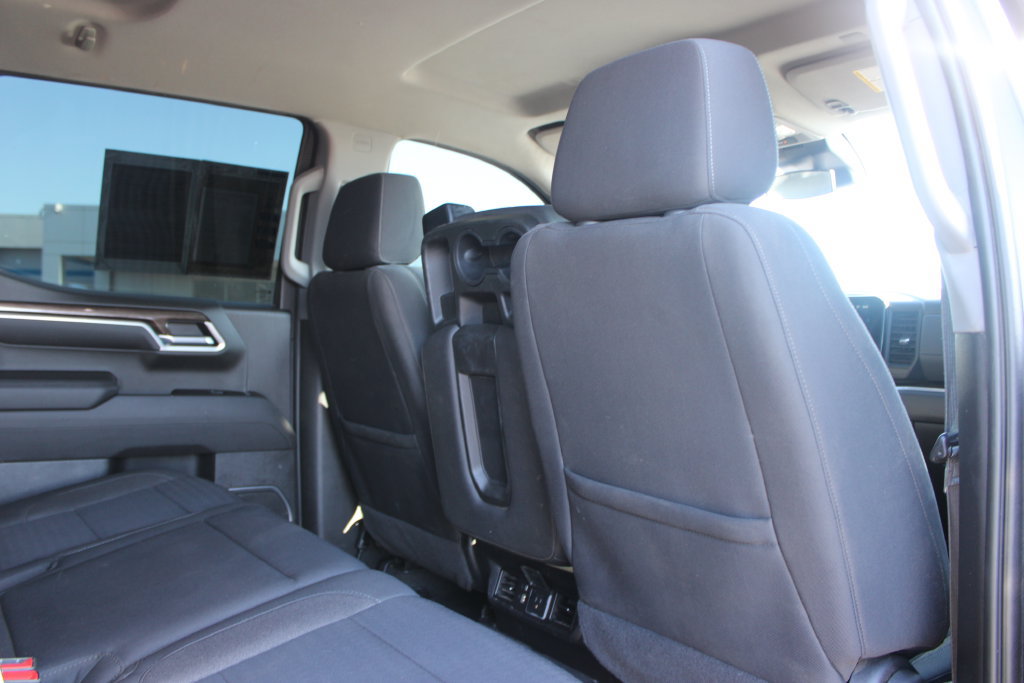 Used 2022 Chevrolet Silverado 1500 LT w/ Z71 Off-Road Package AWD/4WD image 35