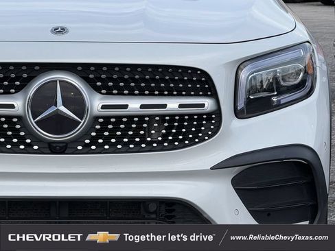 Used 2022 Mercedes-Benz GLB 250 image 4