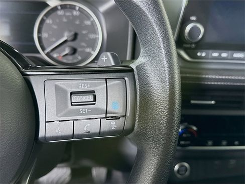 Certified 2023 Nissan Rogue SV image 22