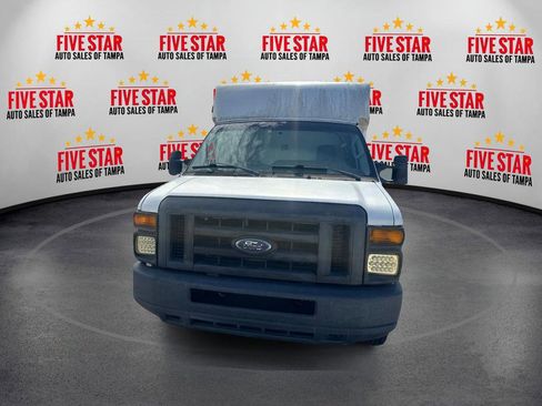 Used 2010 Ford E-250 and Econoline 250 image 3