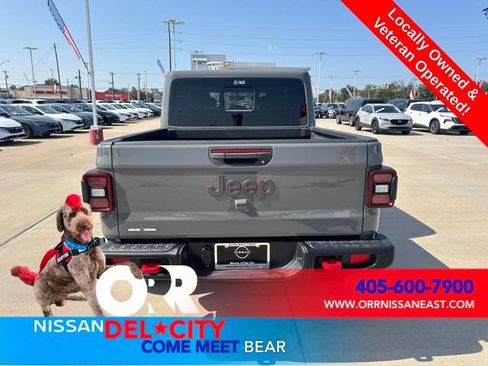 Used 2022 Jeep Gladiator Rubicon w/ LED Lighting Group AWD/4WD image 5