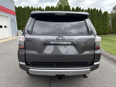 Used 2016 Toyota 4Runner Trail AWD/4WD image 4