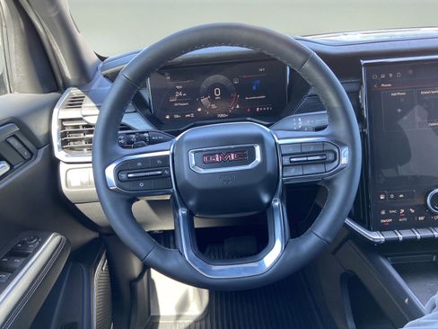 Used 2025 GMC Acadia Elevation w/ LPO, Floor Liner Package image 12