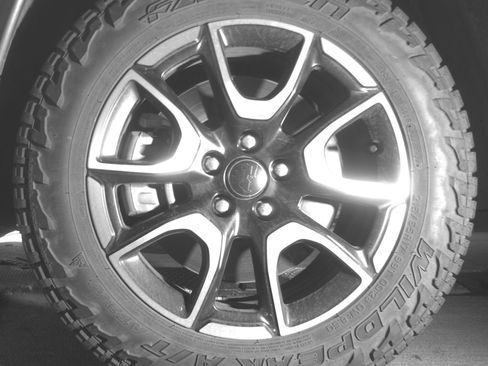 Used 2025 Jeep Compass Trailhawk AWD/4WD image 12