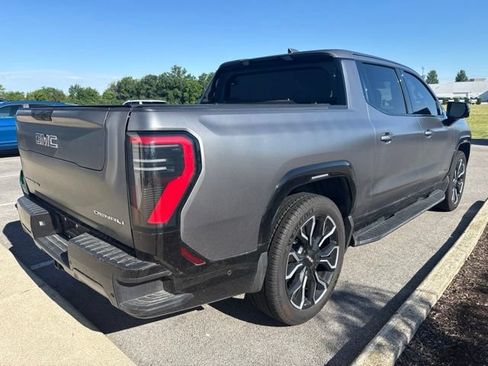 Used 2026 GMC Sierra EV Denali AWD/4WD image 4