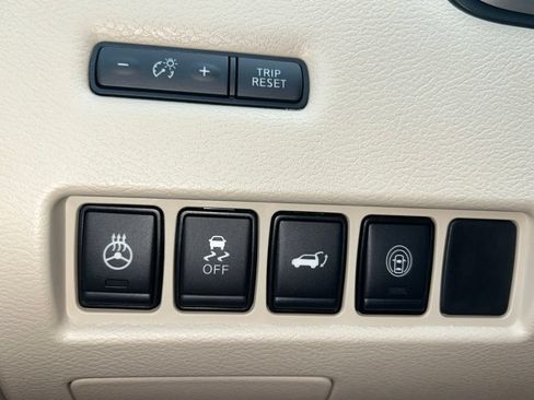 Used 2024 Nissan Murano SL w/ Cargo Package FWD image 23