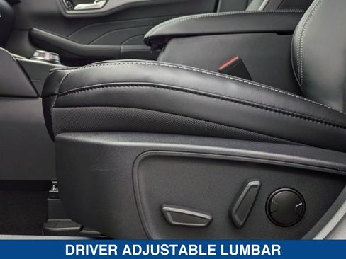 New 2025 Ford Escape SE image 24