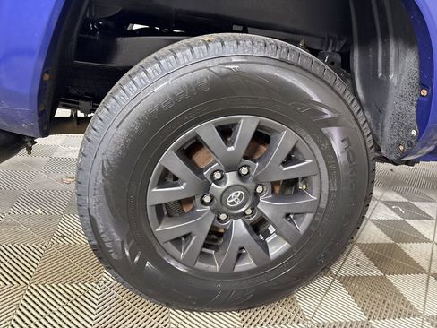 Used 2023 Toyota Tacoma SR5 image 28