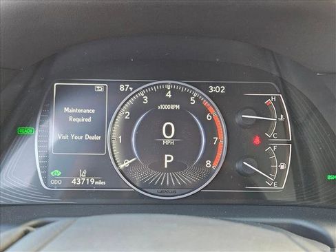 Used 2022 Lexus ES 300h w/ Luxury Package image 10