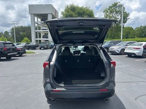Used 2023 Toyota RAV4 XLE AWD/4WD image 9