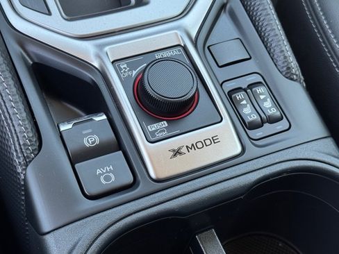 Used 2024 Subaru Forester Premium image 30