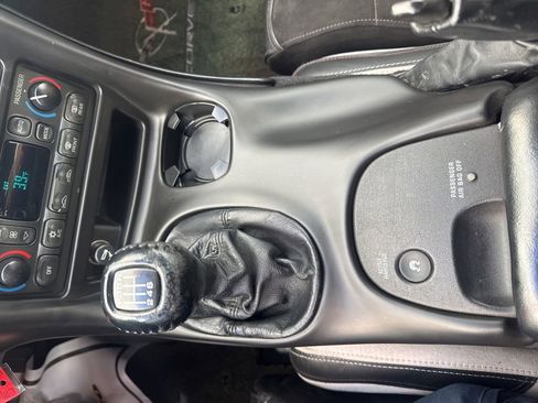 Used 2002 Chevrolet Corvette Convertible w/ Preferred Equipment Group2 image 31