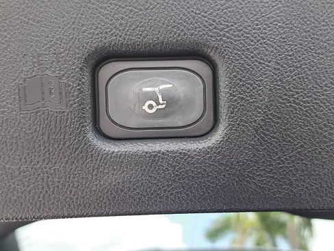 Used 2022 Lincoln Nautilus Reserve FWD image 8