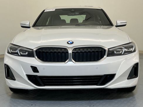 Used 2025 BMW 330i xDrive Sedan w/ Premium Package image 5
