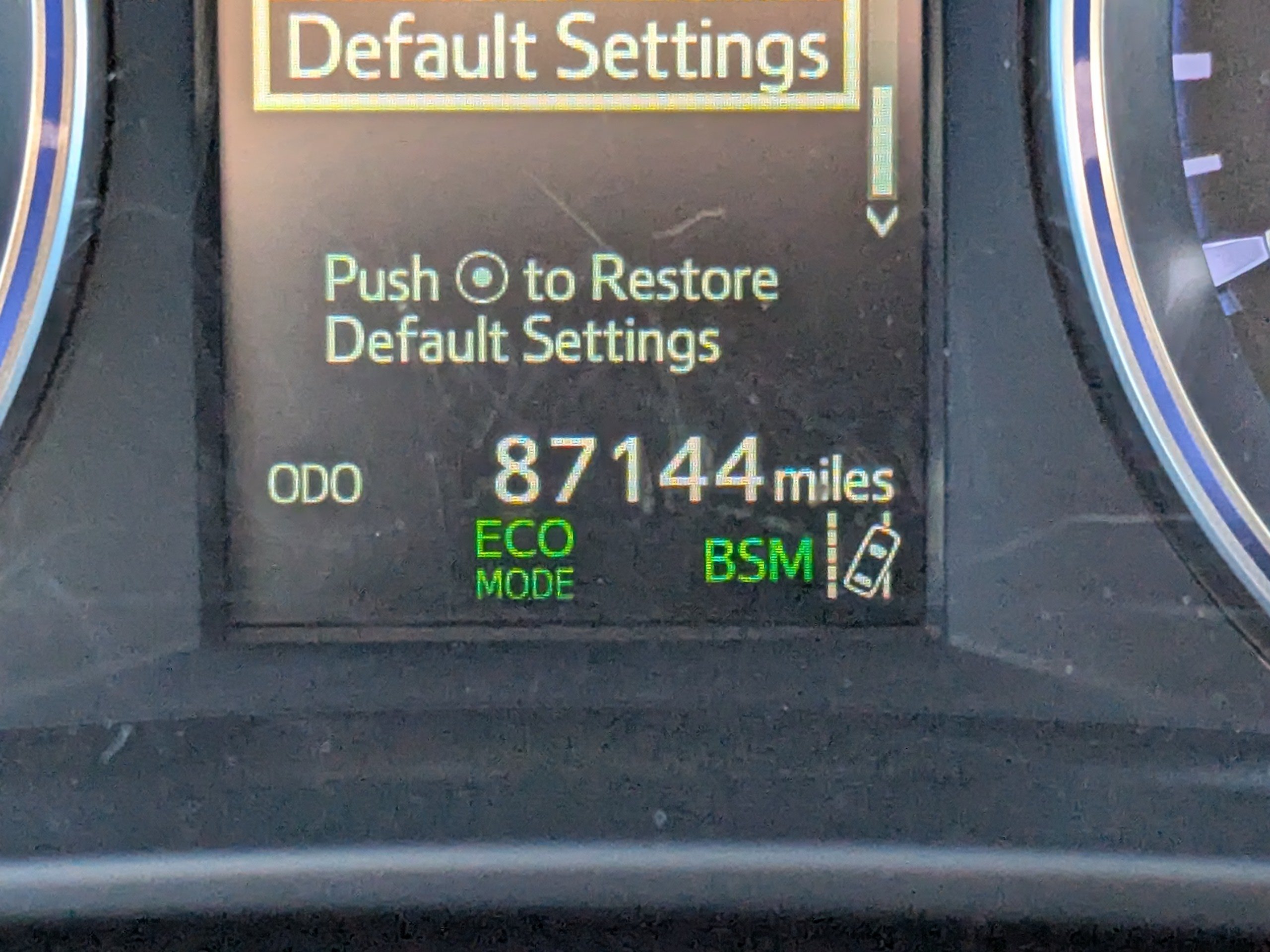 Used 2019 Toyota Highlander Limited AWD/4WD image 2