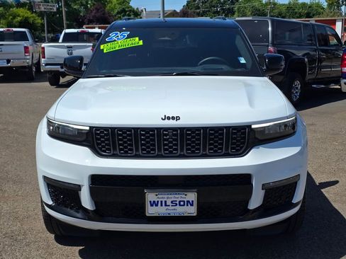 Used 2025 Jeep Grand Cherokee L Summit AWD/4WD image 6