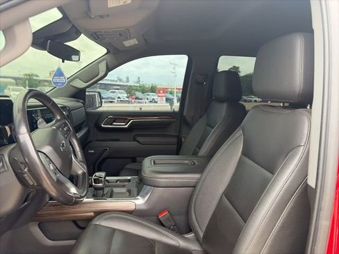 Used 2022 Chevrolet Silverado 1500 RST image 10