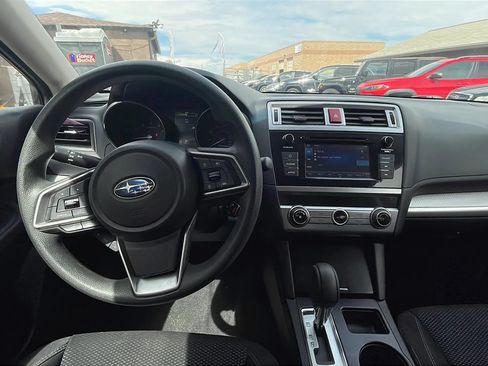 Used 2019 Subaru Outback 2.5i AWD/4WD image 12