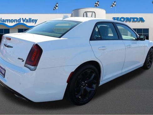 Used 2022 Chrysler 300 S image 6