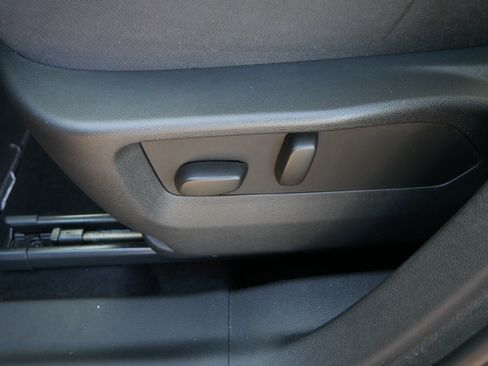 Used 2023 Buick Envision Essence AWD/4WD image 26