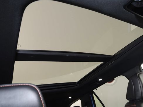 Used 2023 Honda Pilot TrailSport image 10