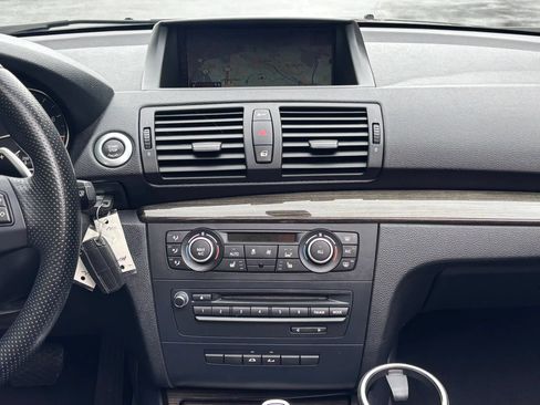 Used 2013 BMW 135i Convertible RWD image 40
